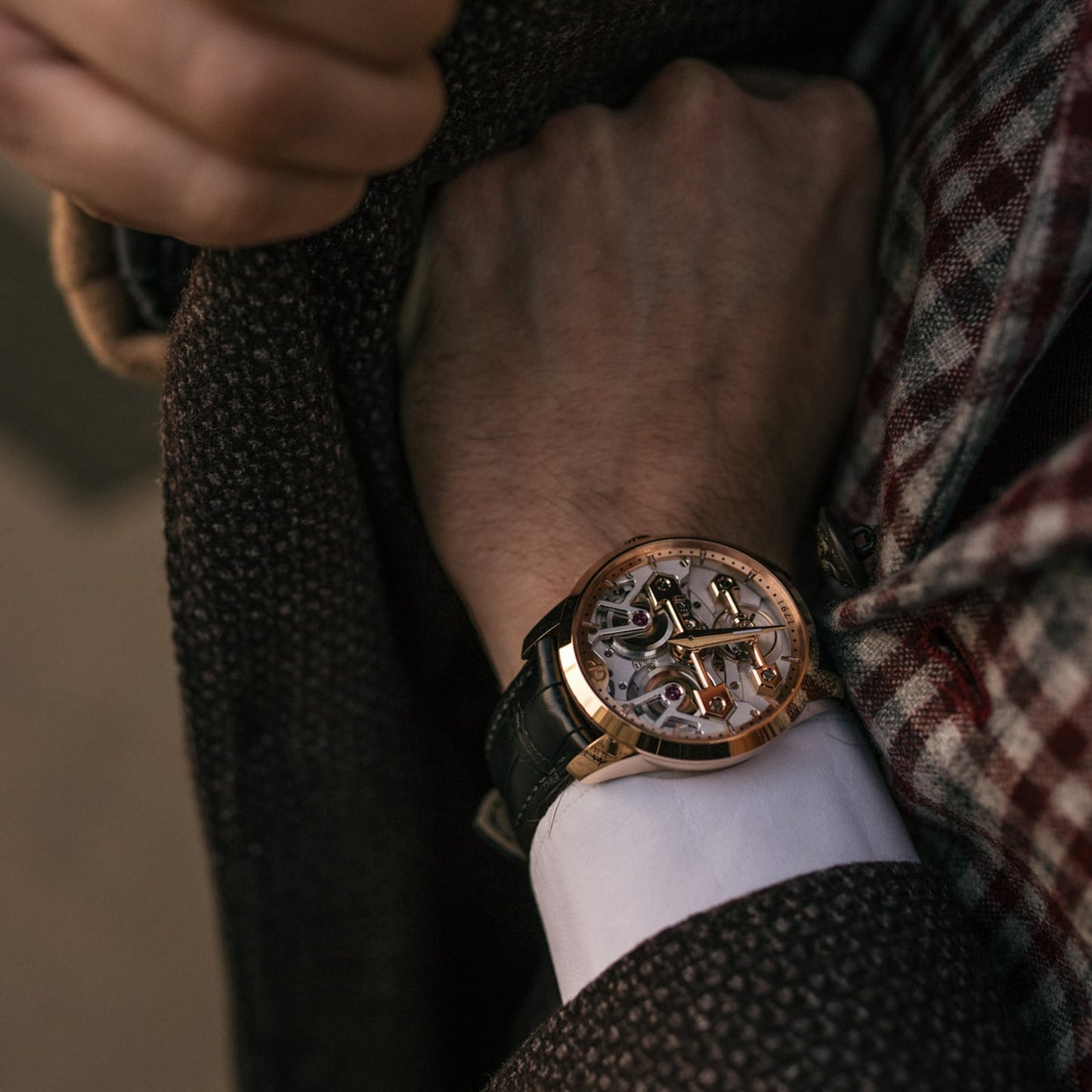 GIRARD PERREGAUX Classic Bridges Rose Gold 40mm 86005-52-001-BB6A