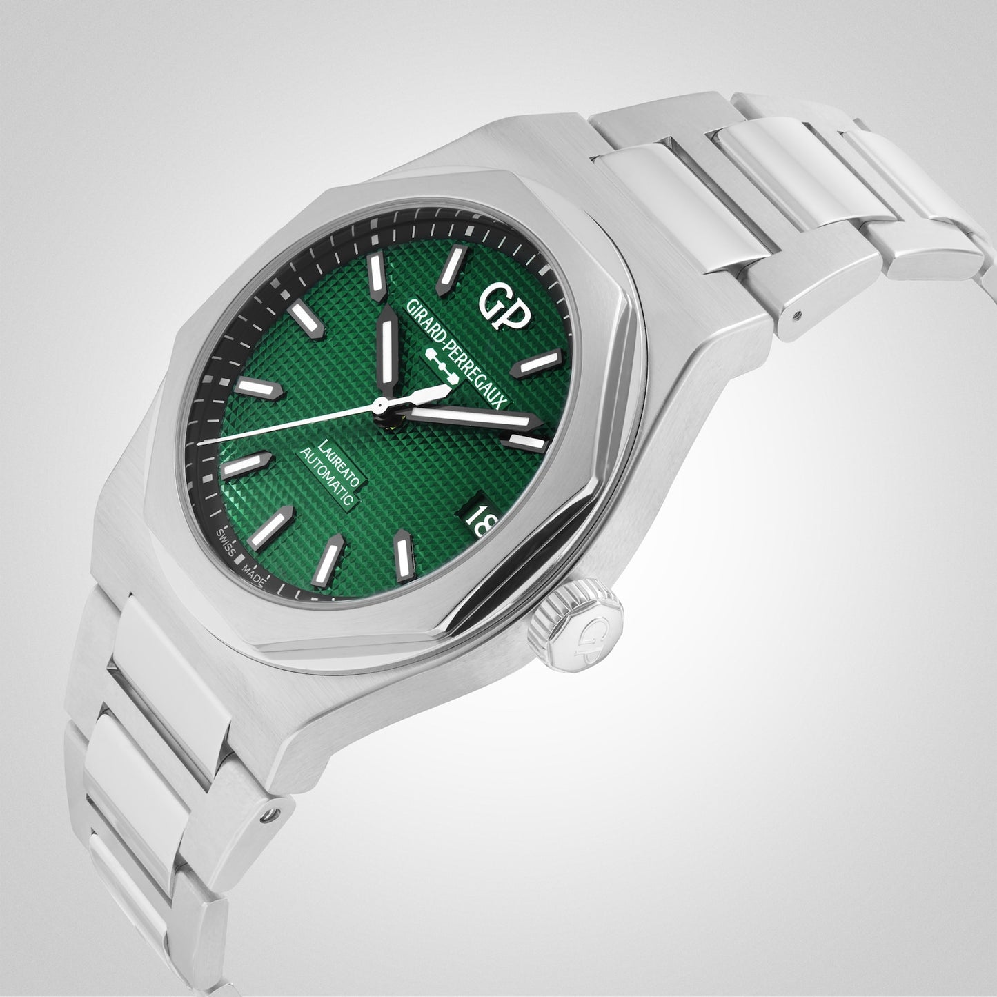 GIRARD PERREGAUX Laureato Green 42mm 81010-11-3153-1CM