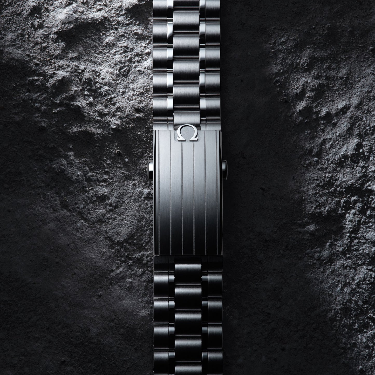 OMEGA New 2021 Speedmaster Moonwatch Professional Co-Axial Master Chronometer 42mm Mens O31030425001002